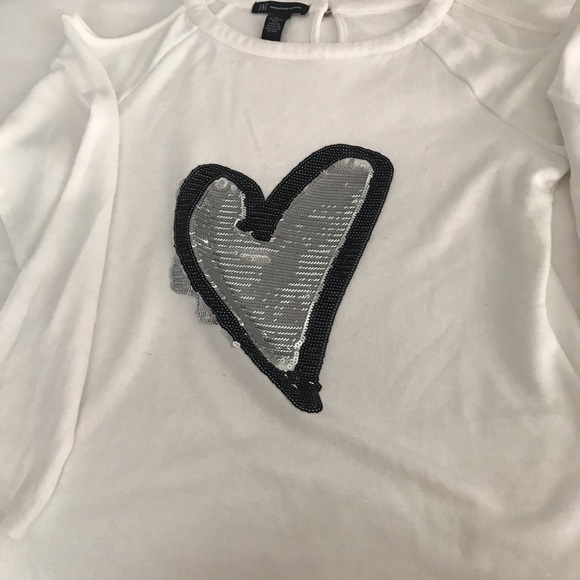 Sweater - Picture 1 of 2